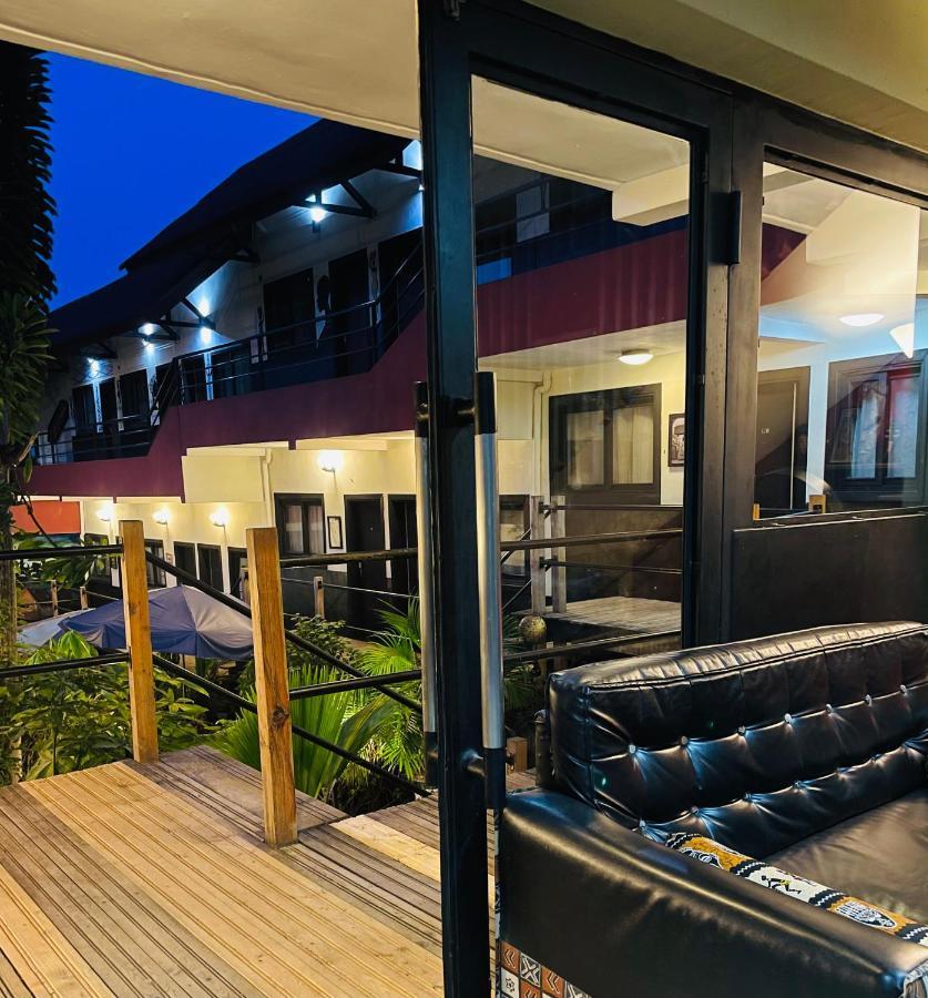 Detente Hotel Abidjan Exterior foto