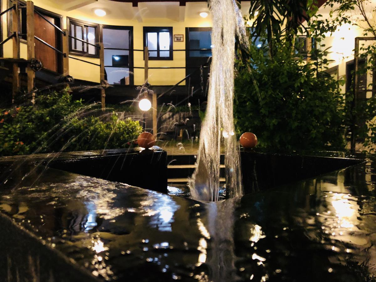 Detente Hotel Abidjan Exterior foto