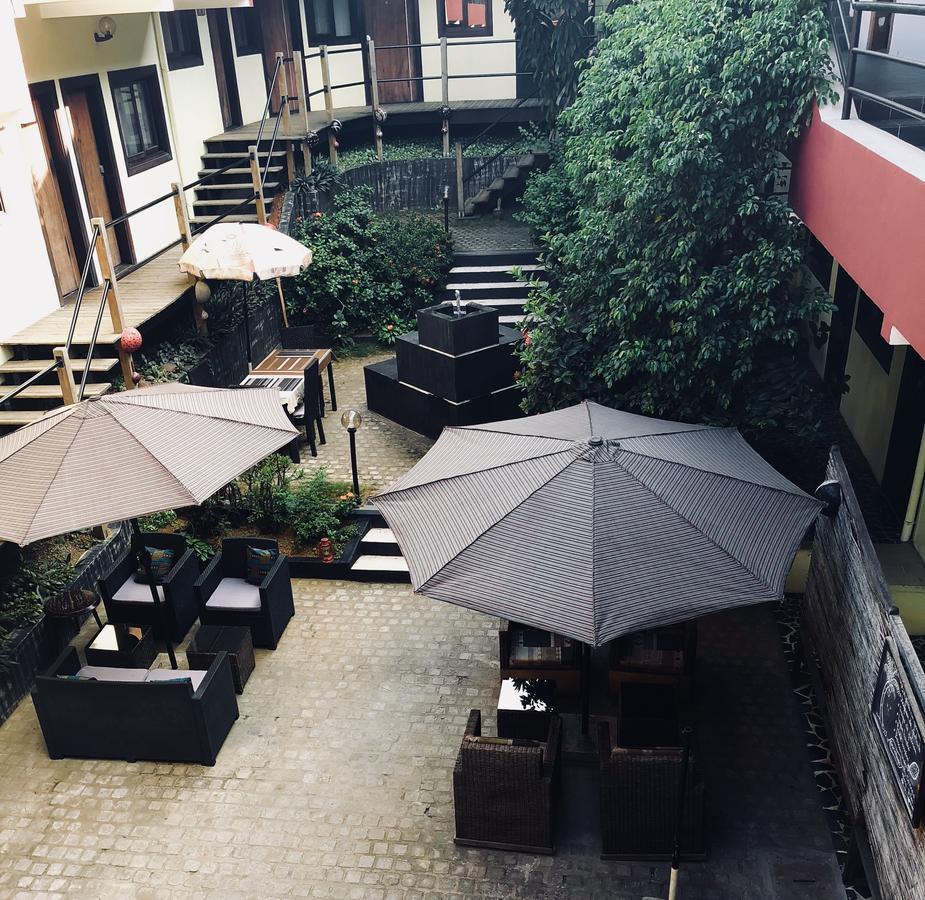 Detente Hotel Abidjan Exterior foto