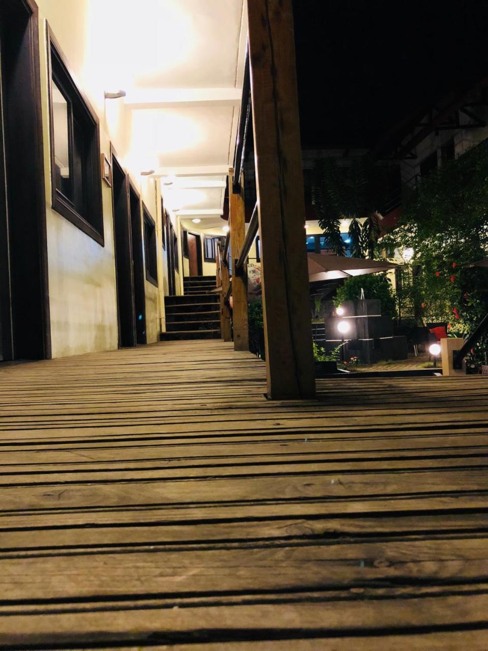 Detente Hotel Abidjan Exterior foto